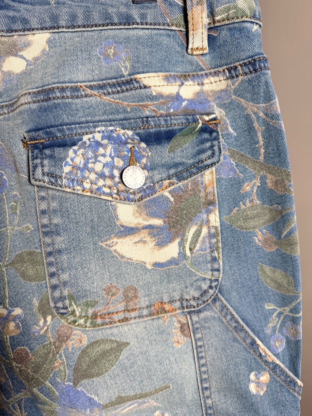 Flamingals Flap Pocket Floral High Waist Barrel Leg Carpenter Jeans - Picture 7 of 8